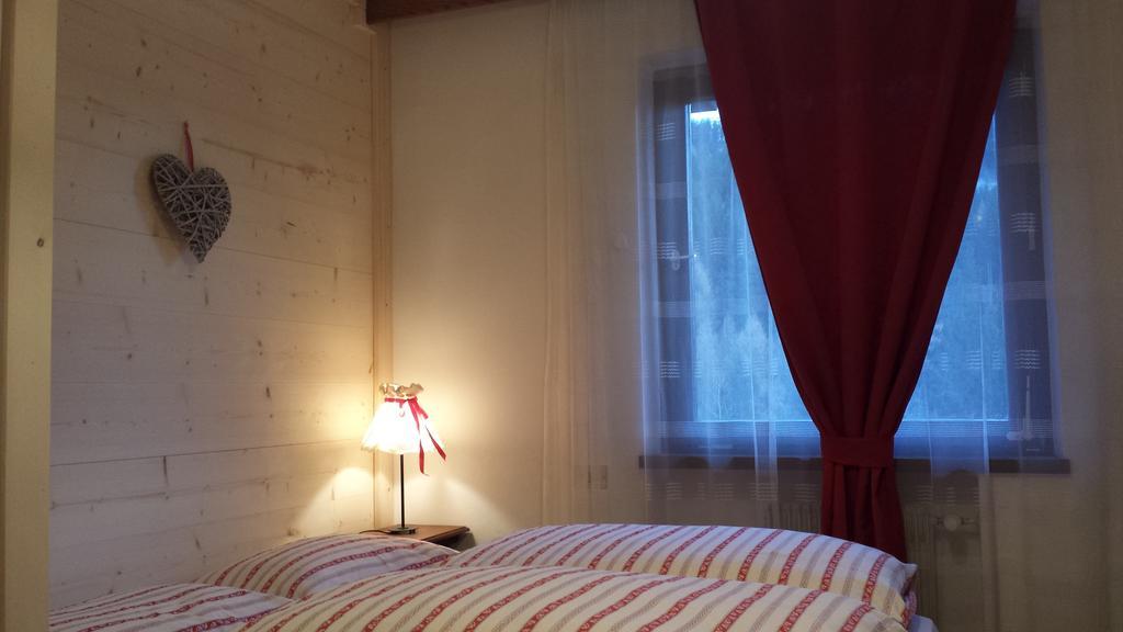 Casa Monteggia Dobbiaco Habitación foto